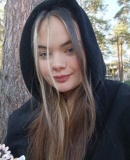 Аня